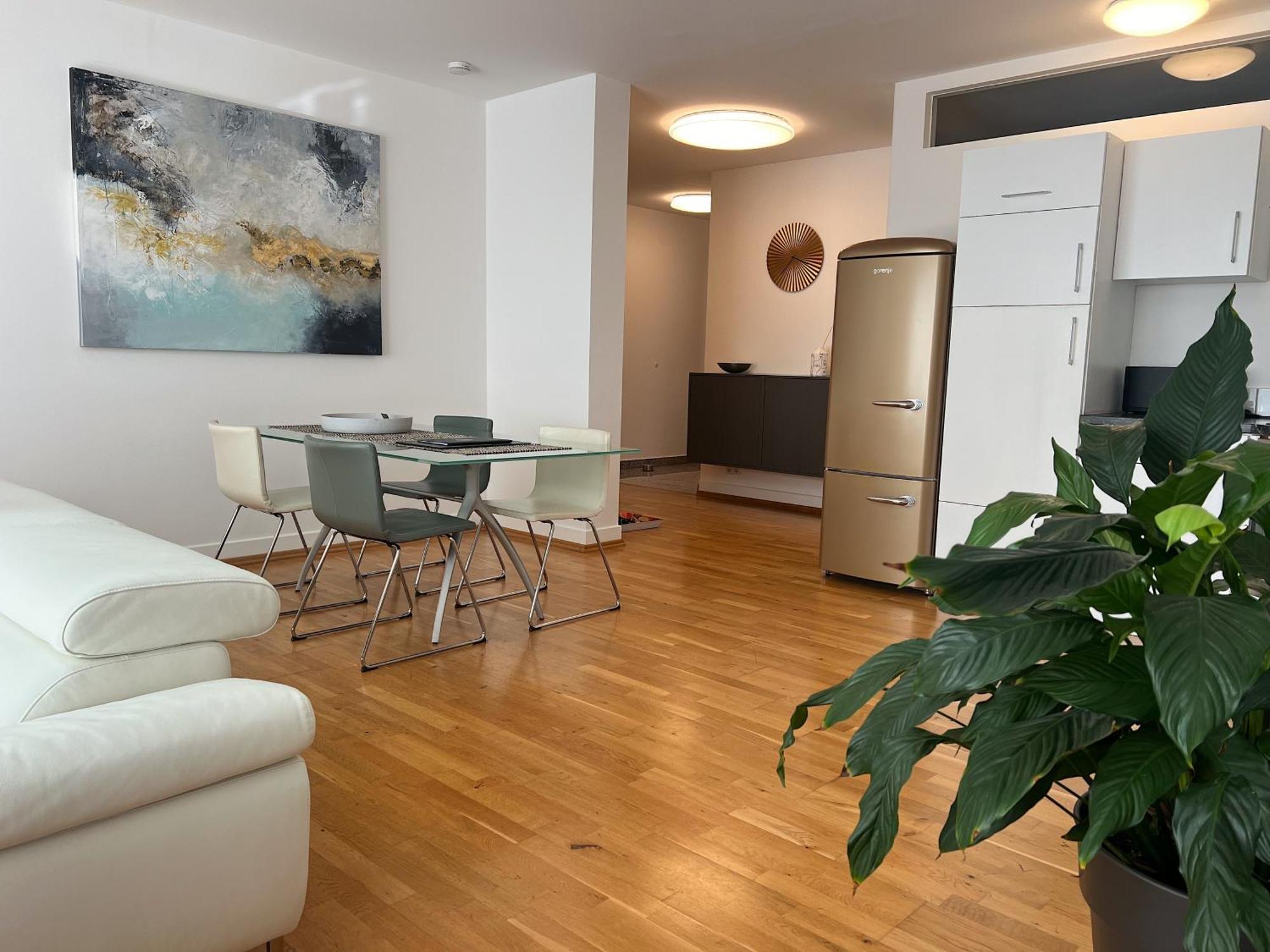 Weingut-Aparthotel Olinger Меринг Номер фото